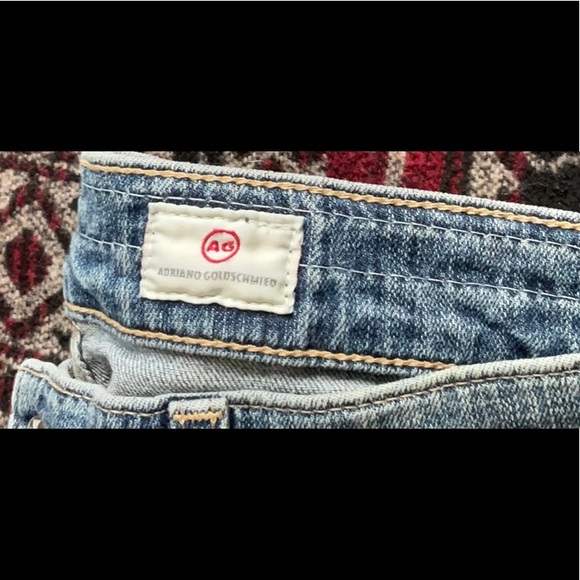 AG Nikki crop 30 - Picture 2 of 9